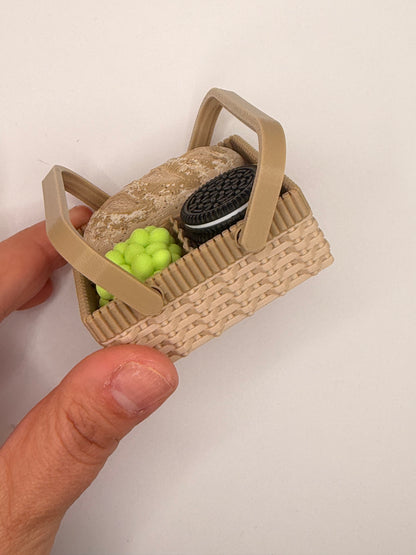 Mystery Picnic Basket, 4 slot